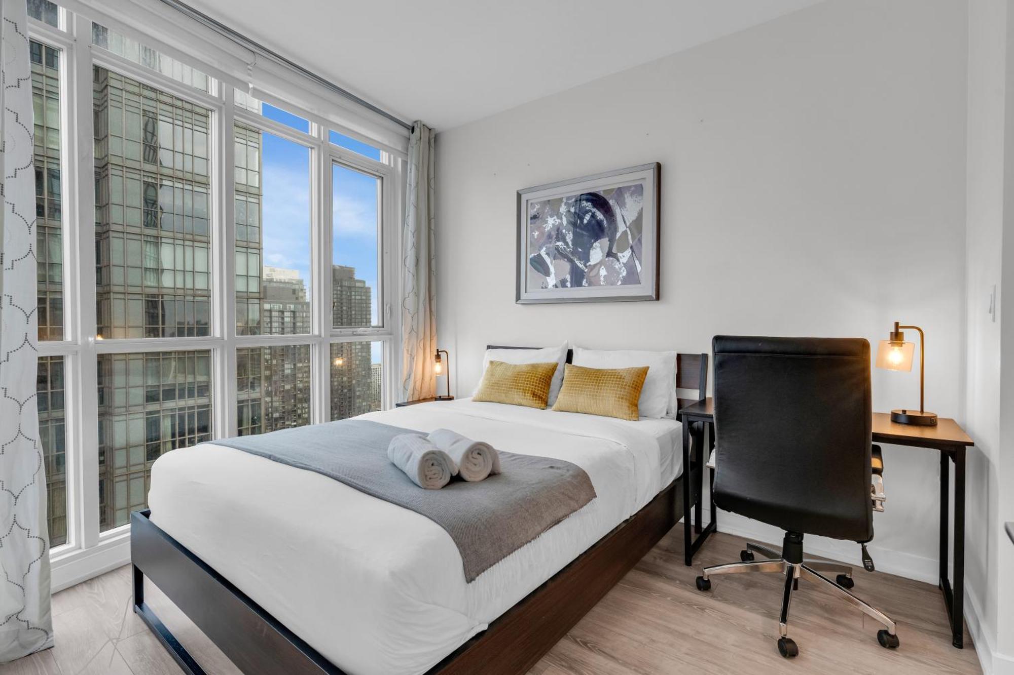 Spadina Modern Suites Toronto Exterior photo